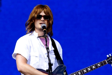 Quién es la estrella de “Stranger Things” que destronó a Taylor Swift en Spotify con su canción