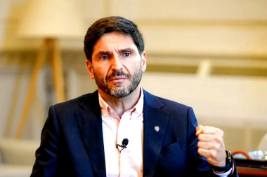 Santa Fe: Pullaro sacó chapa de su política salarial, pero los estatales salieron furiosos a contradecirlo