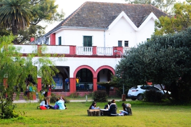 Inteligencia Artificial: por primera vez se puede cursar una diplomatura en el PES de Escobar