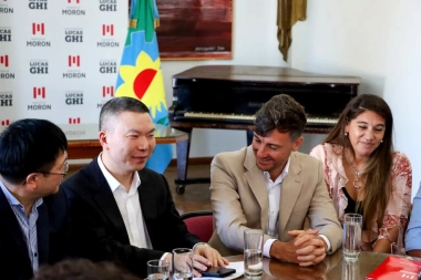 Morón teje lazos con China en busca de inversiones para generar empleo