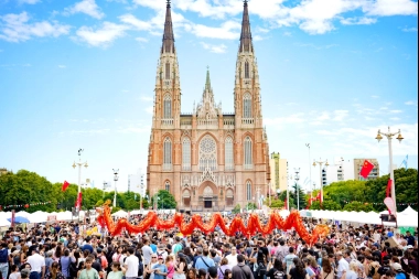 Dragones, shows y sabores: La Plata recibe el Año Nuevo Chino con el festival más grande de América