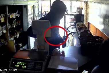 Bicichorro en ojotas robó una panadería en Ezeiza y le mintió a la empleada