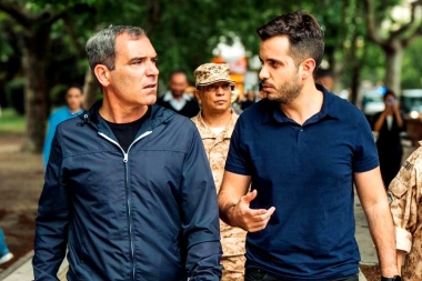 Neme marcó distancia y evitó la foto política con Milei para acompañar “como un vecino más”