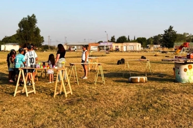 Las plazas de Adolfo Gonzales Chaves vivieron una súper jornada de actividades con “Verano en Movimiento”