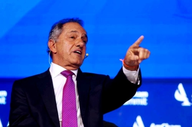 Scioli apuntó al puerto de Mar del Plata por la "falta" de un dragado y la respuesta fue contundente