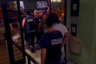 Narcomenudeo en CABA: detuvieron a presuntos "dealer" y clausuraron un hotel en Pompeya y Constitución
