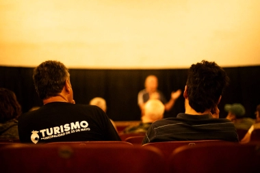 25 de Mayo recibió un contingente de personas con un tour por los atractivos históricos y el Carnaval