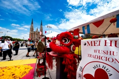 Año nuevo chino en La Plata: la Luna gigante, gastronomía y la agenda completa