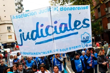 Judiciales rechazan un aumento del 3% y evalúan un paro en la Provincia