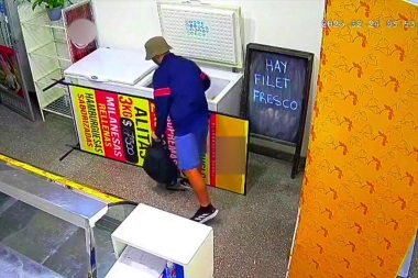 Indignación en Lanús: una granja recién inaugurada fue "desplumada" durante la madrugada