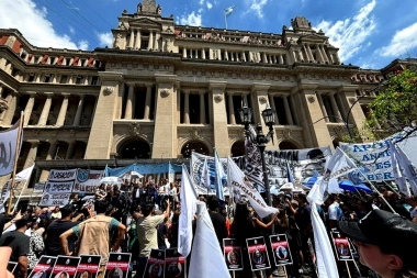 La CGT evitó el paro pero marchará a Tribunales por la Reforma Laboral de Milei que se tratará en el Senado