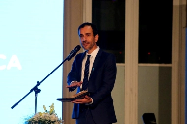 Paro docente: el senador Petrecca cruzó a Kicillof y Baradel por la suspensión del inicio de clases