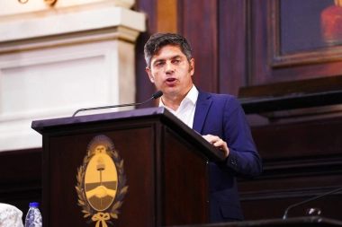 Desde un atril en la Apertura de Sesiones, Kicillof apuntó: “La mano invisible del mercado es un verso, no existe”