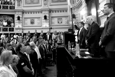 El gobierno de Kicillof convocó al peronismo y activa reunión clave para definir la agenda legislativa