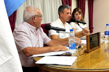 Sciaini abrió sesiones en Roque Pérez con balance y anuncios