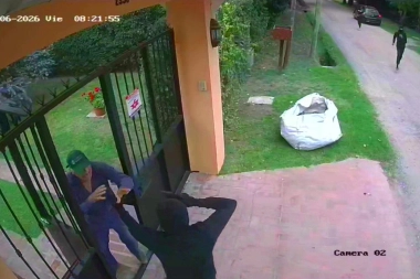 Entradera en La Plata: banda organizada atacó a un enfermo coronario cuando trabajaba en el jardín de la vivienda