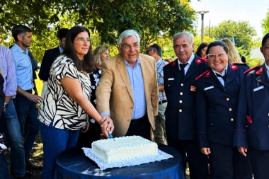 Alegre encabezó la celebración por los 116 años de Villa Sauze con un mensaje a la comunidad: “Hay que vibrar alto”