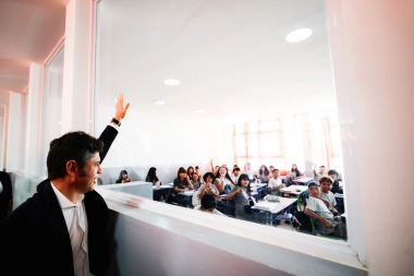 Con críticas al modelo de Milei, Kicillof inauguró nuevos edificios educativos en Ezeiza