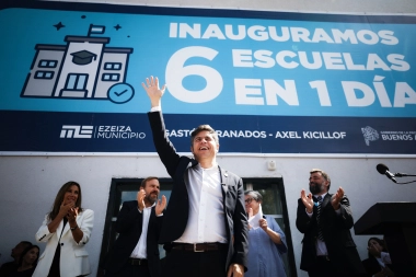 Jornada récord: En Ezeiza, Kicillof inauguró seis edificios educativos en un mismo día
