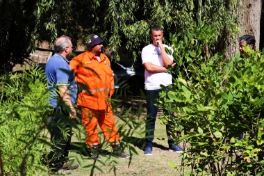 Walker entregó herramientas para fortalecer el vivero de Vialidad en Pila