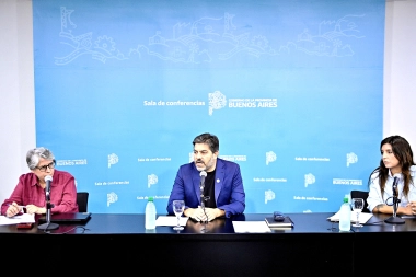 Bianco ironizó sobre el polémico viaje de Adorni y defendió la gestión de Kicillof: “No me estuve deslomando en Nueva York”