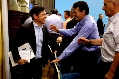 Un polémico veto, toneladas de basura y críticas dejaron en la cuerda floja a intendente kicillofista