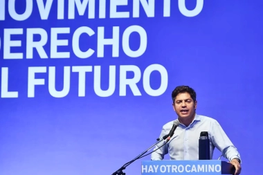 Kicillof acelera con su plan de armado territorial y replanifica su gira nacional de cara al 2027