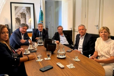 Cumbre en La Plata: legisladores de Unión y Libertad se alinean a Monzó y Pichetto