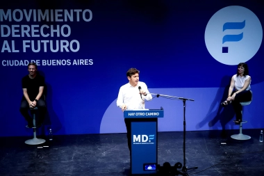 Con proyecciones al 2027, Kicillof movilizó al MDF en CABA y le tiró un palito a Macri en su propia tierra