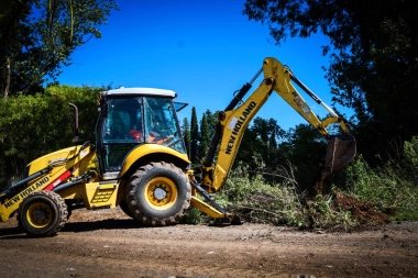 Pergamino desplegó un equipo de limpieza y reacondicionamiento en calle Remedios de Escalada