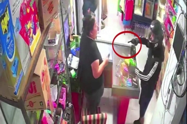 La dueña de un almacén de Berisso se resistió al robo y dispararon para escapar