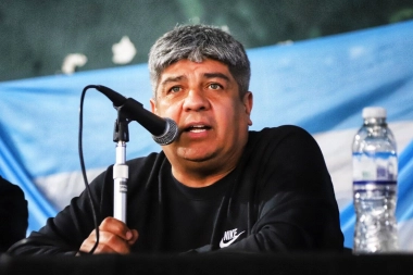 En medio de las fuertes protestas en Villa Gesell, Moyano cruzó a Barrera: “Es nefasto”