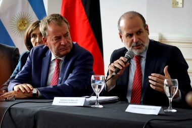 Susbielles recibió al embajador alemán y lanzó una campaña conjunta para relanzar a Bahía Blanca