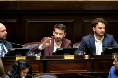 Libertarios cuestionaron a Kicillof por el armado de una cumbre de intendentes y sus mensajes hacia Milei