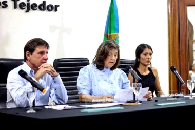 Intendenta del Interior bonaerense y un triste “récord” sobre los salarios de los municipales