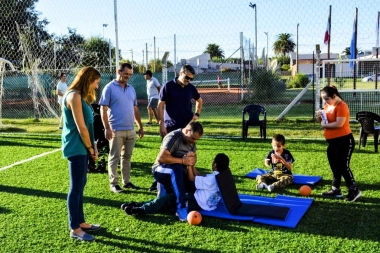Egüen inauguró la nueva Escuela Municipal de Deportes Adaptados en Norberto de la Riestra