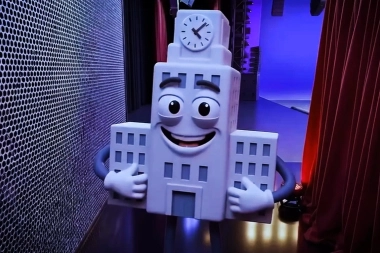 Lomas de Zamora lanzó “Mini Muni”, el personaje que será el asistente virtual del municipio