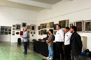 Lucía Gómez encabezó el sorteo de viviendas destinadas a policías de Adolfo Gonzales Chaves