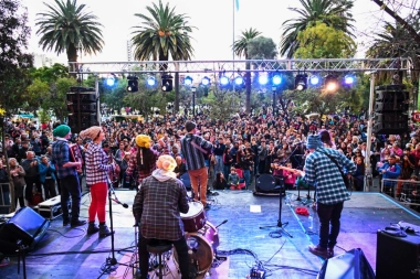 Con un mega espectáculo de dos días, Bahía Blanca celebra su 198° aniversario en comunidad