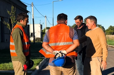 Sciaini y Reinero dieron inicio a la obra de gas natural para el barrio La Copa en Roque Pérez