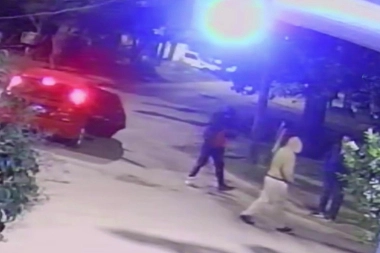 Raid delictivo en Moreno: esperaba el colectivo para ir a trabajar y los asaltó una banda de "pirañas"