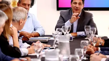 Crisis del transporte: el Gobierno bonaerense confirmó refuerzo de fondos aunque le dejó un pedido a Milei