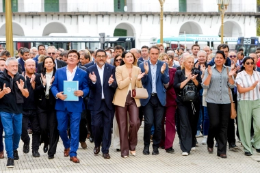 Katopodis e intendentes del país le reclamaron a Milei y a Caputo que baje la nafta y haga las obras