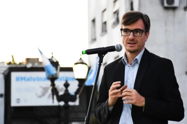 El Tribunal de Cuentas advirtió a Morón con multas al intendente por incumplimientos en la gestión