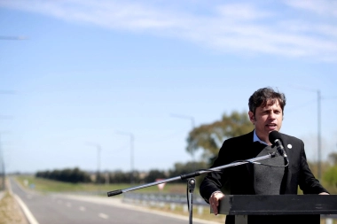 Kicillof redobla la apuesta contra Milei y las rutas estratégicas e impulsa una jugada clave en la lucha por AUBASA