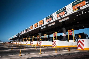 Milei y otra jugada que fastidia a Kicillof: dejó afuera a AUBASA del cobro de rutas nacionales