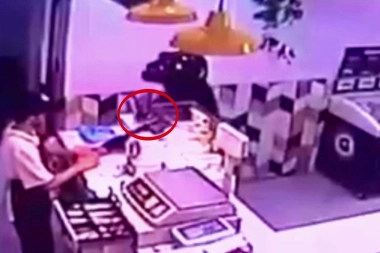 Otro mal sabor en la zona norte de La Plata: asaltaron la heladería "Gustito" en City Bell