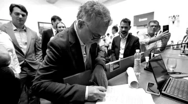 Libertarios comandados por Pareja buscan ponerle un freno a Kicillof en la Legislatura bonaerense