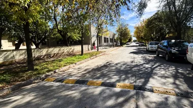 Chaves refuerza la seguridad vial con nuevos reductores de velocidad en varios puntos del distrito