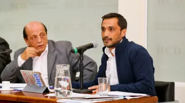 “Pato” Mussi vuelve por la intendencia de Berazategui, con el fantasma del agua contaminada todavía latente